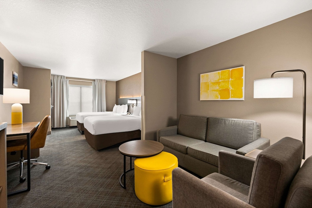 Comfort Suites Hudson I 94 - photo 12