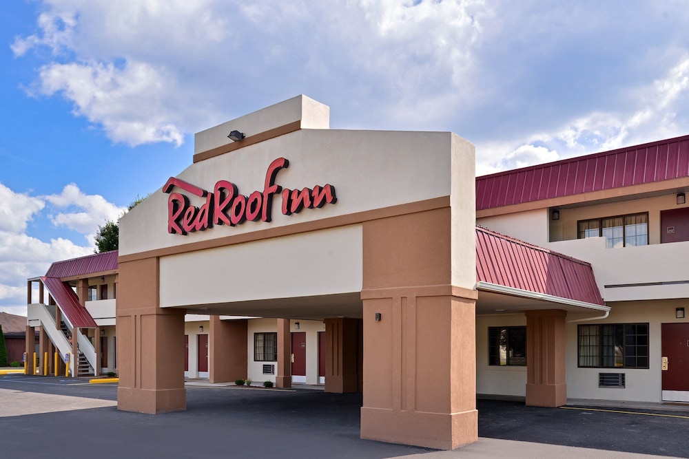 Red Roof Inn Marietta - photo 21