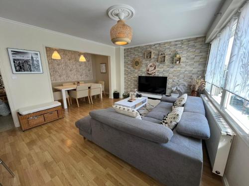 La Parisienne Entre Ville Et Port 6pers Stationnement in Boulogne-Sur-Mer, France