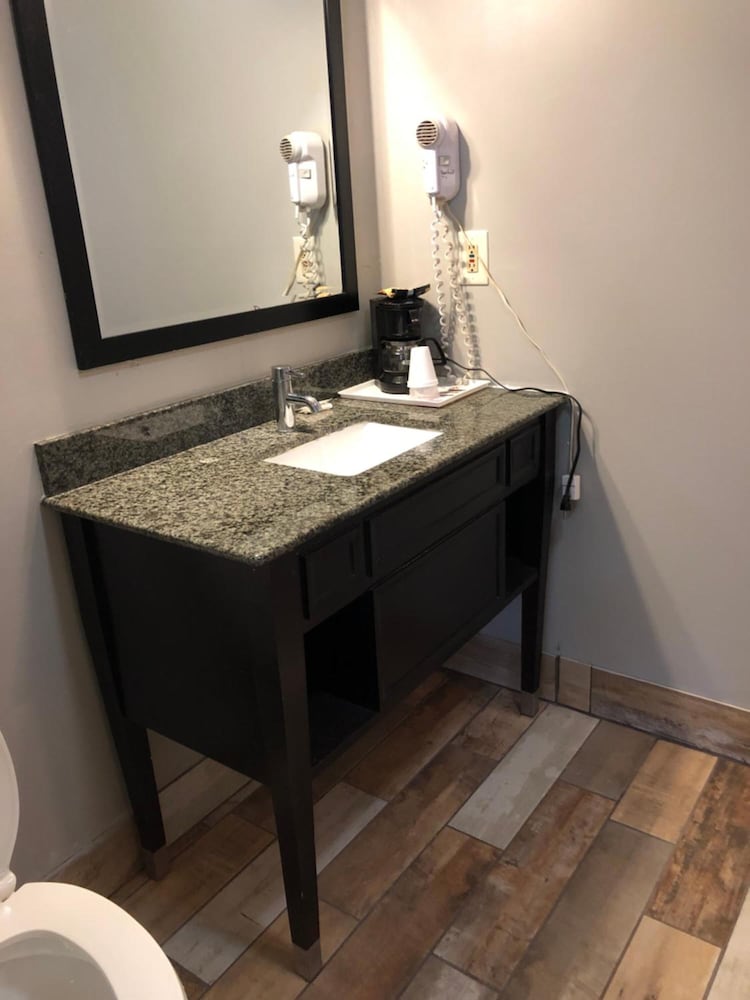 Deerfield Inn & Suites - photo 28