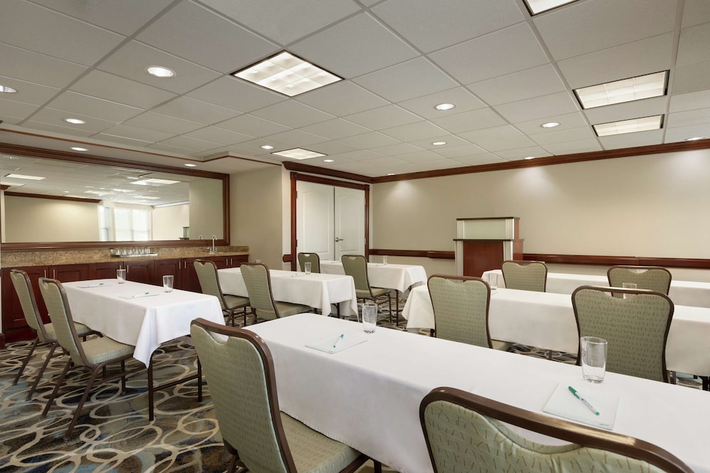 Homewood Suites by Hilton Dulles North Loudoun - photo 40