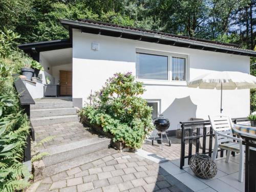 Panoramic View Modern Retreat — Eslohe