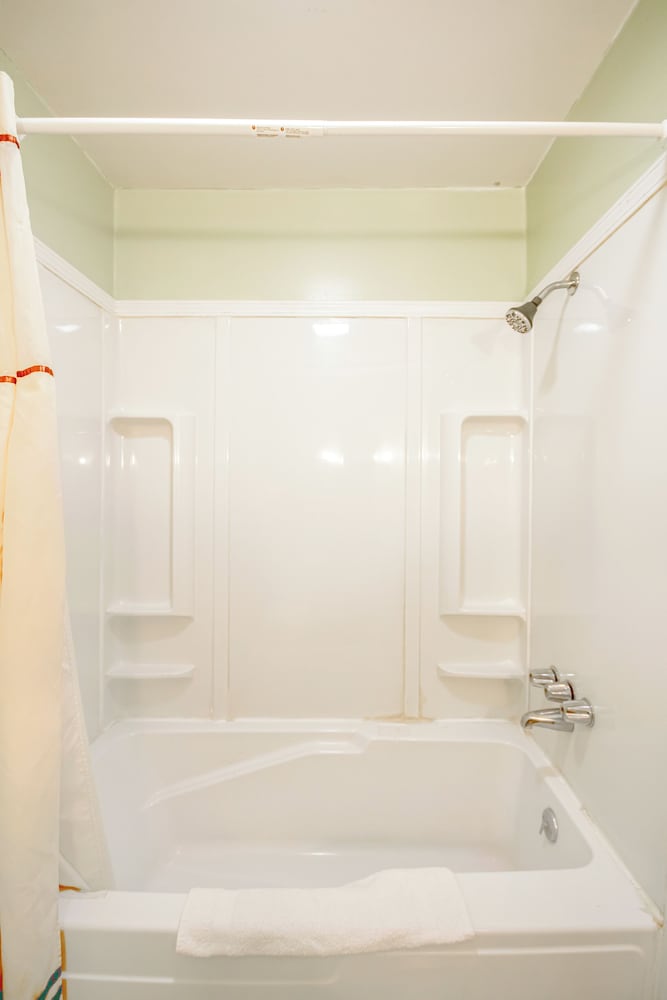 OYO Travelier Motel - photo 53