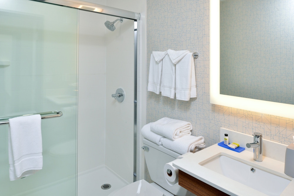 Holiday Inn Express Santa Rosa North by IHG - photo 19