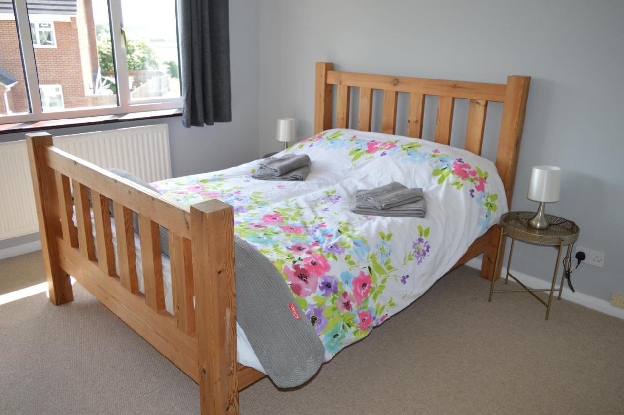 Cheerful 3 Bedroom Property Set in the Countryside — 4-Star Luxury Hotel in Aylesbury, United Kingdom