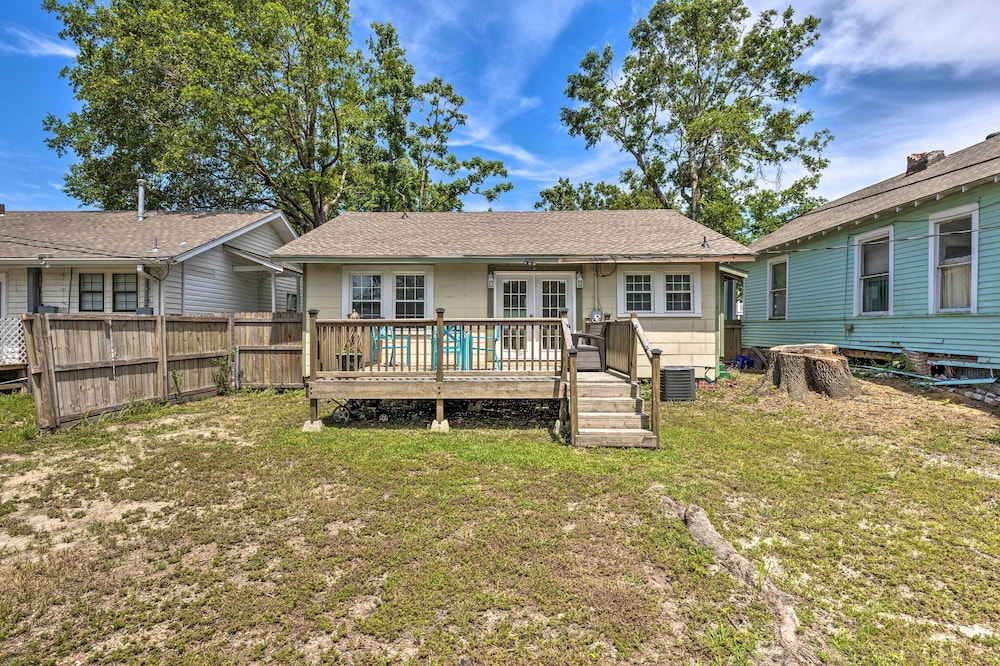 Cozy Gulfport Home Walk to Beach Marina and Casino - photo 21