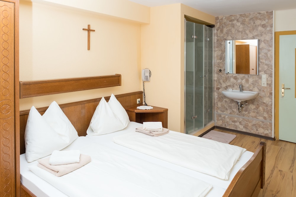 Rosslwirt - last minute hotel in Voecklamarkt