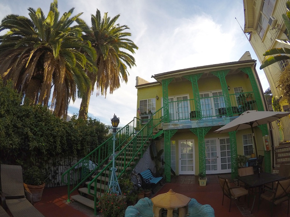 La Paloma Las Flores — hotel in Avalon