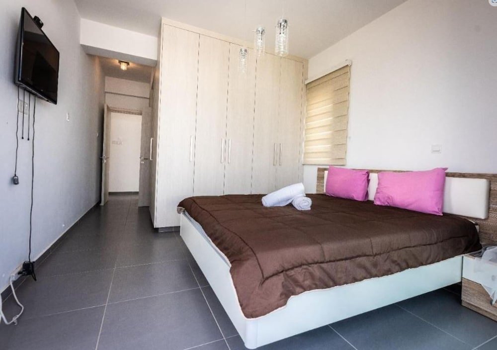 Remarkable 3 bed House in Paralimni