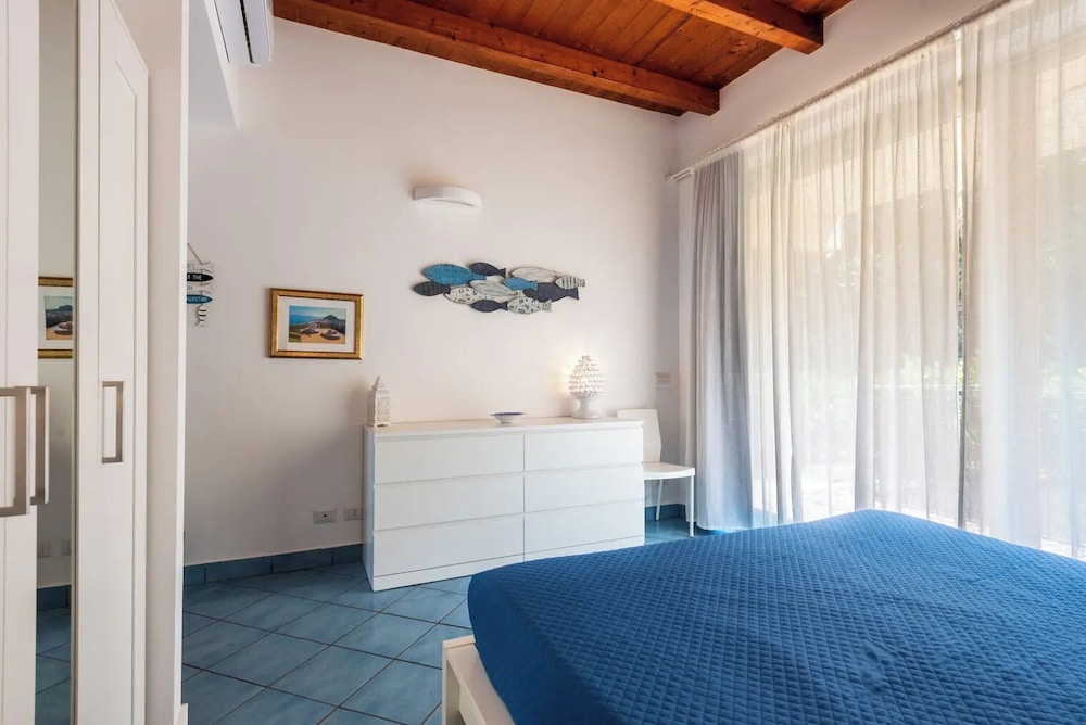 Luxury Sea View With Infinity Pool In Sicily — Cefalu