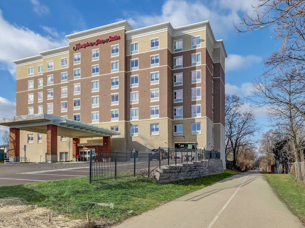 Hampton Inn and Suites by Hilton Cincinnati Midtown Rookwood in Cincinnati, United States