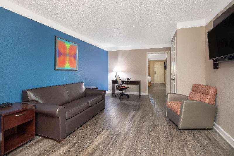 Baymont Inn and Suites MariettaAtlanta North - photo 10
