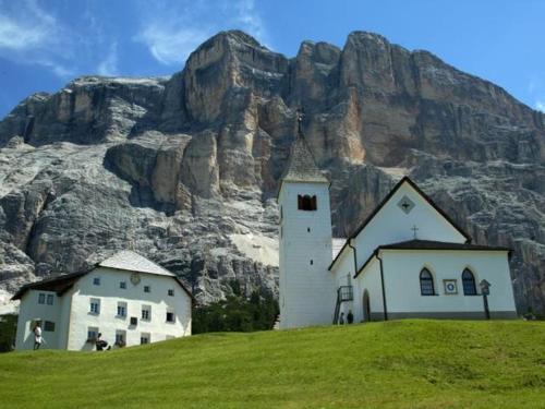 Piccolo Hotel Claudia No Pets in San Vigilio, Italy