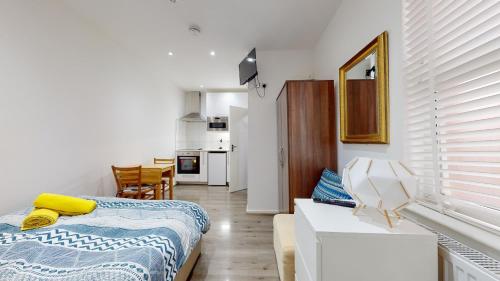Studio 48B - carbon neutral hotel in London