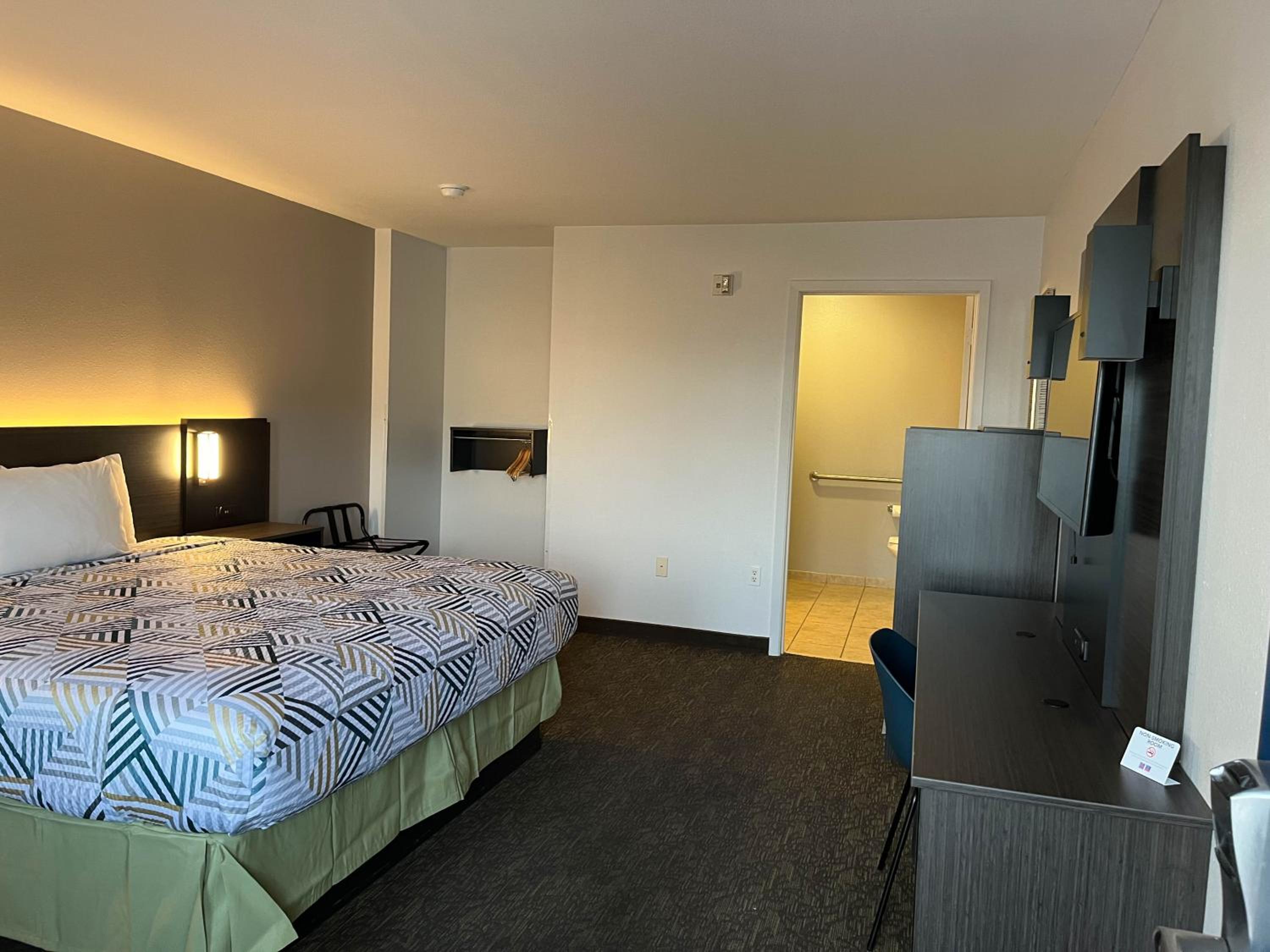 Motel 6 Junction TX Llano River - photo 41