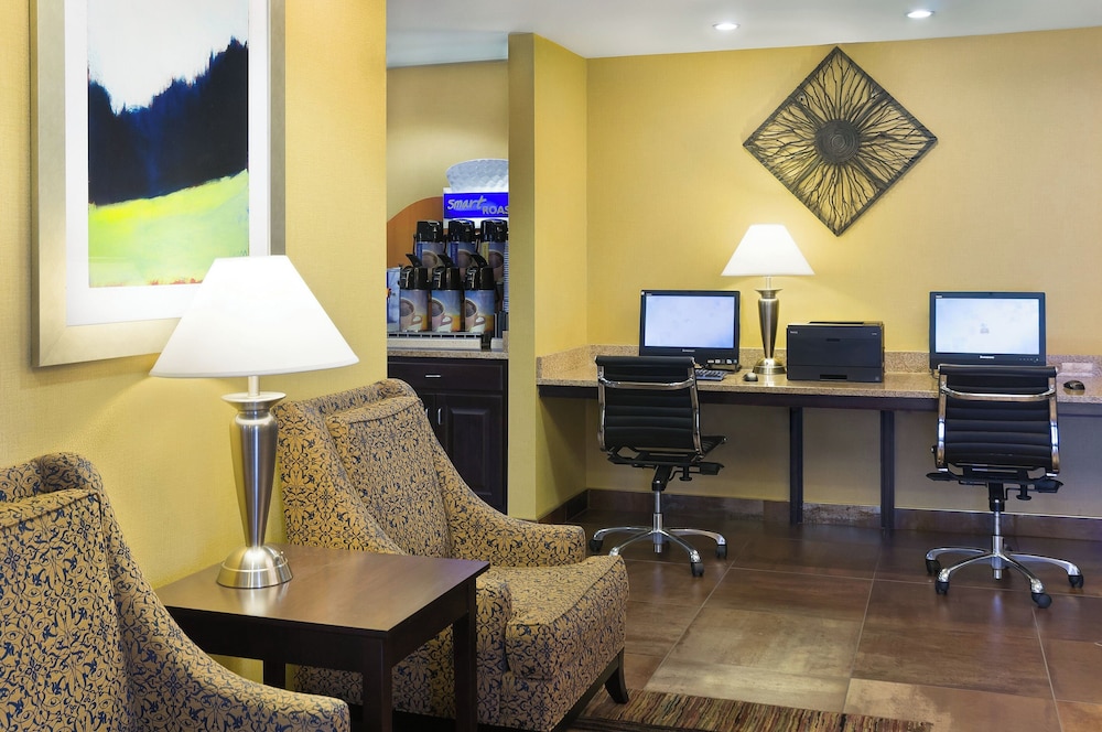 Holiday Inn Express & Suites Sandy South Salt Lake City by IHG - photo 16