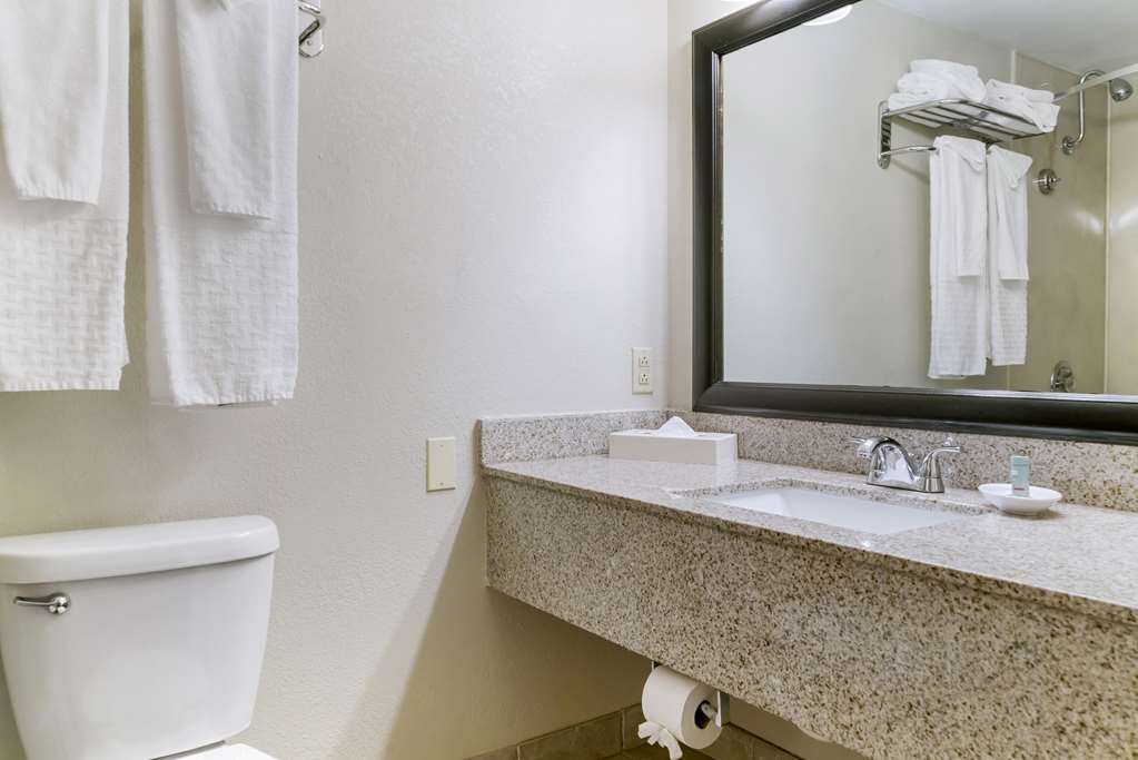 Best Western Greenfield Inn - photo 60