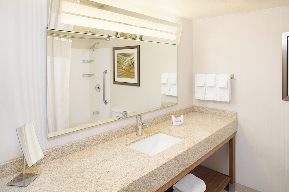 Courtyard by Marriott Sacramento Midtown - photo 16