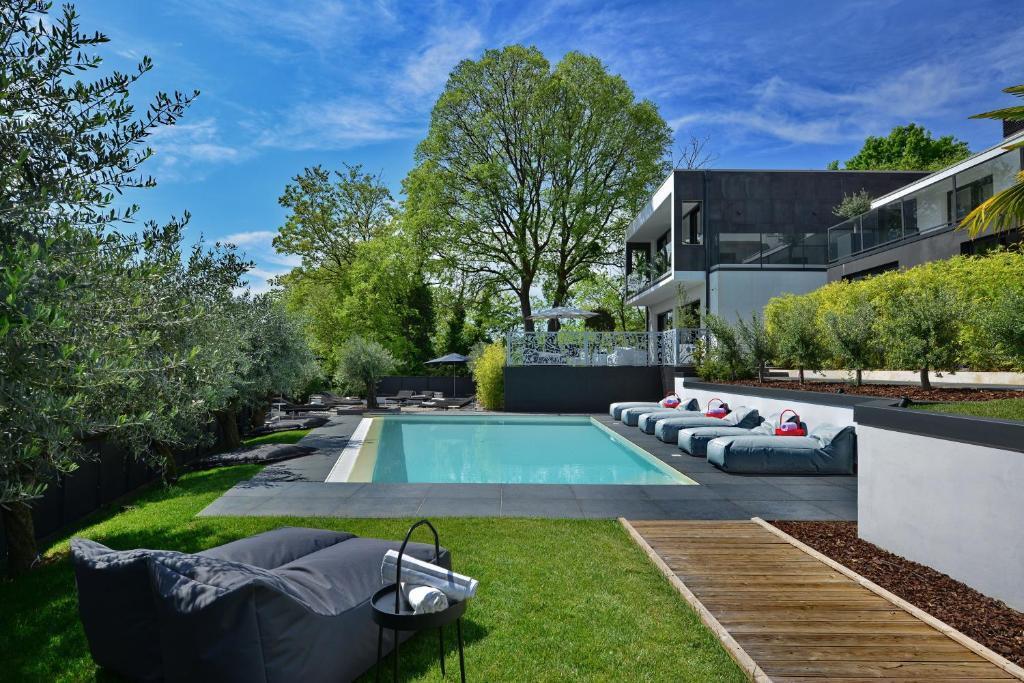 Extra Urbano Lago di Garda Adults Only — 4-Star Luxury Hotel in Ponti Sul Mincio, Italy