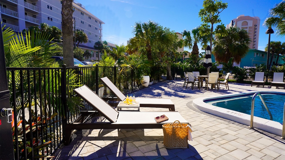 Ivory Sands Beach Suites - photo 46