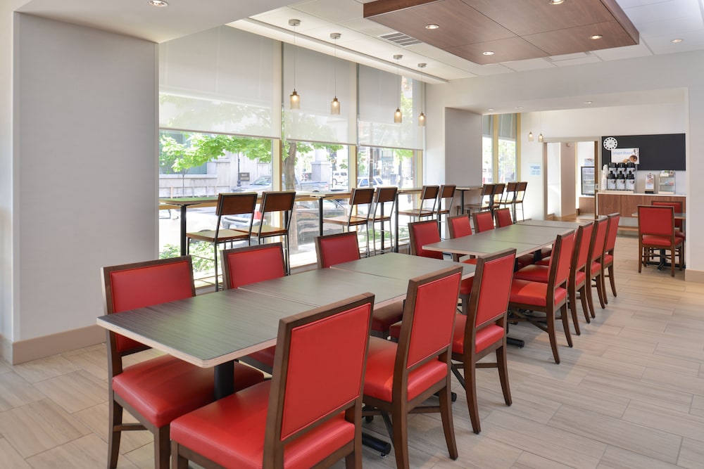 Holiday Inn Express & Suites Buffalo Downtown Medical CTR by IHG - photo 21