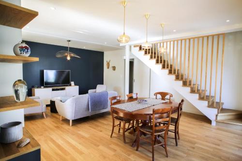 Ty Ar Mor Belle Maison Corniche a 150m de la Mer — 4-Star Luxury Hotel in Concarneau, France