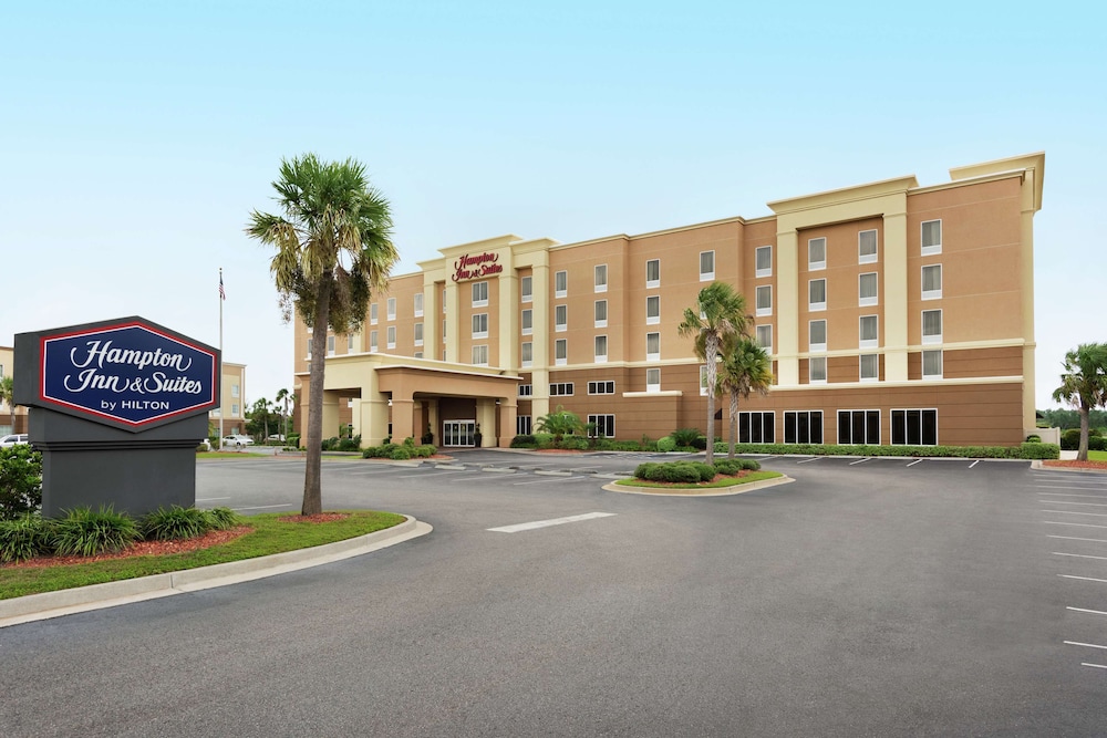 Hampton Inn & Suites Brunswick - photo 38