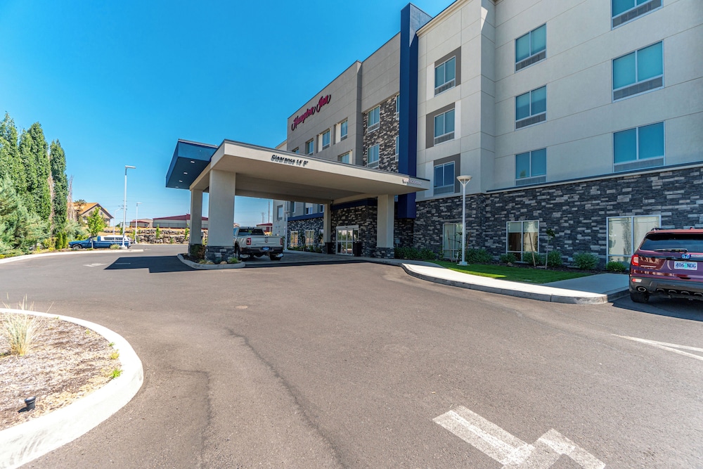 Hampton Inn by Hilton Redmond Bend Airport - photo 37