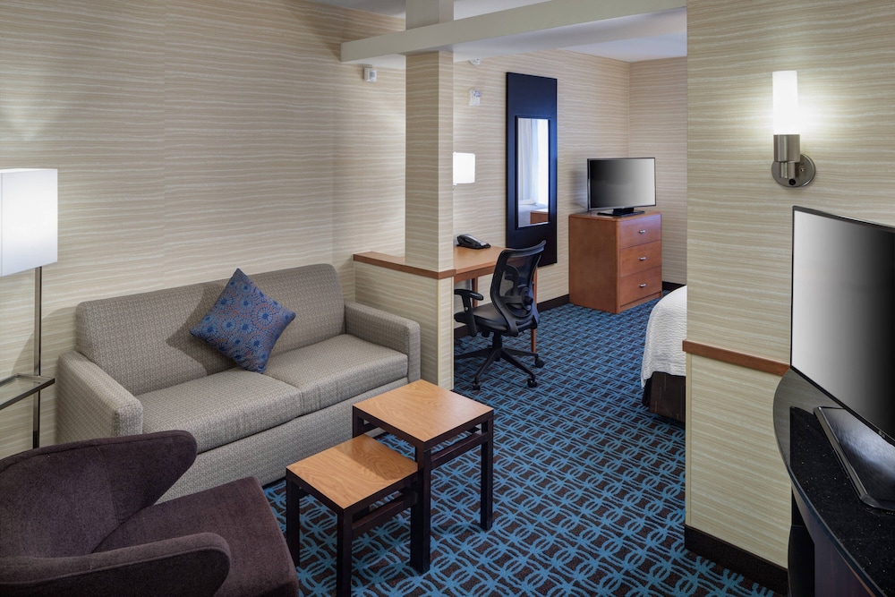 Fairfield Inn & Suites Phoenix Chandler Fashion Center - photo 16