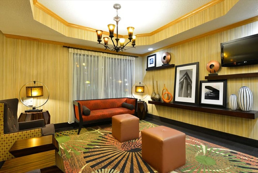 Hampton Inn Sturgis Lagrange Area - photo 11