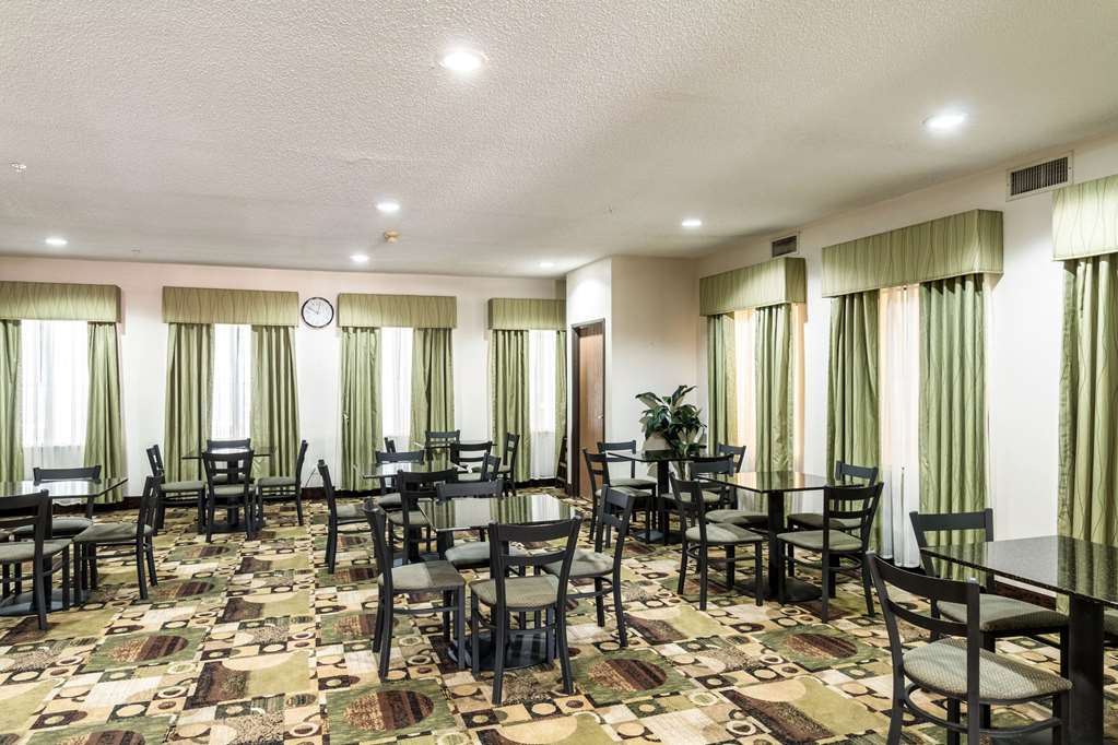 Quality Suites Burleson Ft. Worth - photo 33