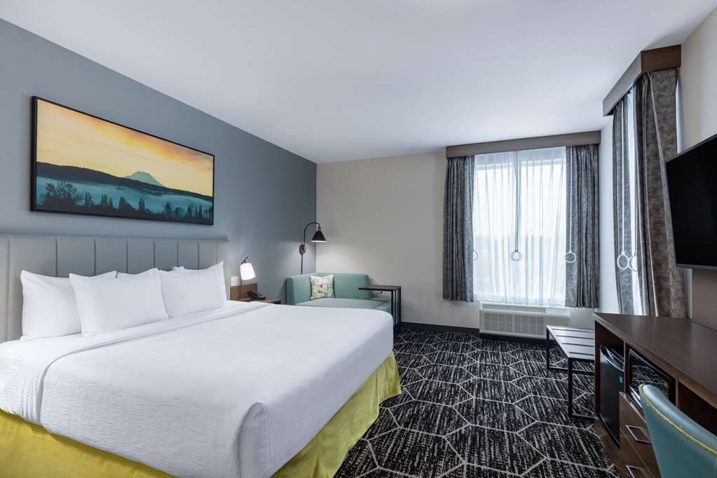 La Quinta Inn & Suites by Wyndham Centralia - photo 39