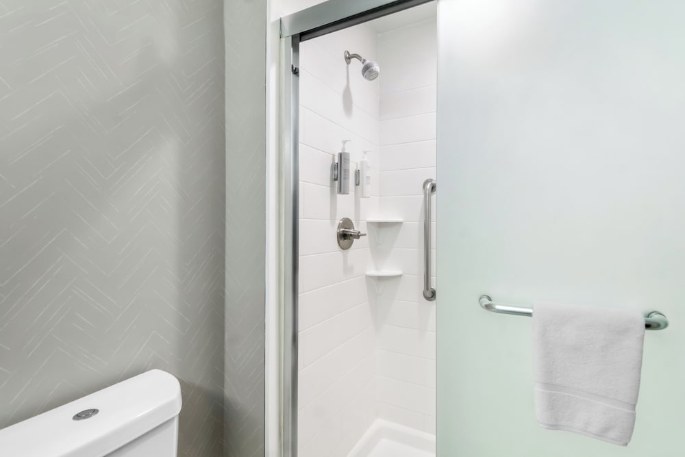 Home2 Suites by Hilton Dallas Grand Prairie - photo 24