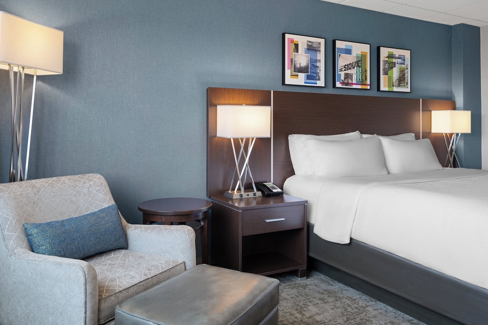 Holiday Inn Sioux Falls City Centre by IHG - photo 17