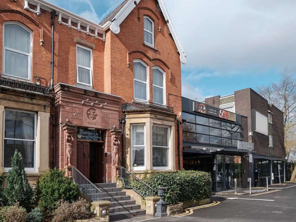 Hallmark Inn Manchester