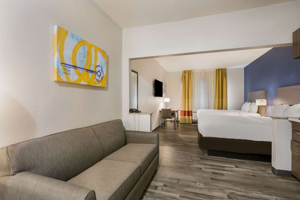 MainStay Suites Joliet I 80 - photo 23