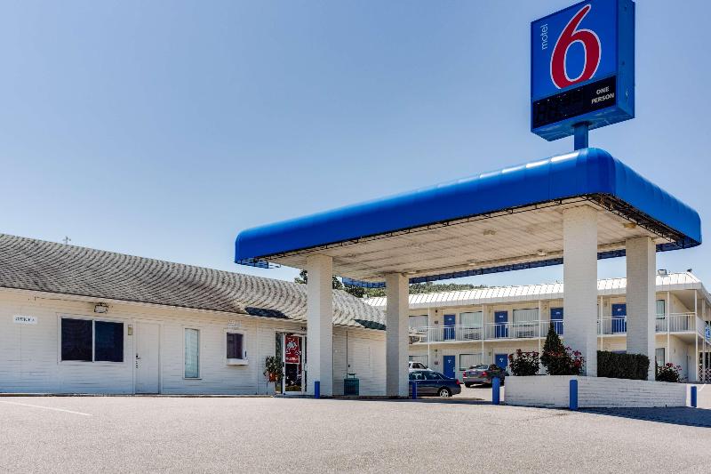 Motel6 Fayetteville AR - photo 8