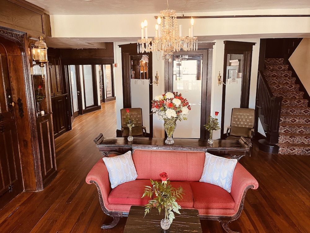 The DeLand Hotel in Deland, United States