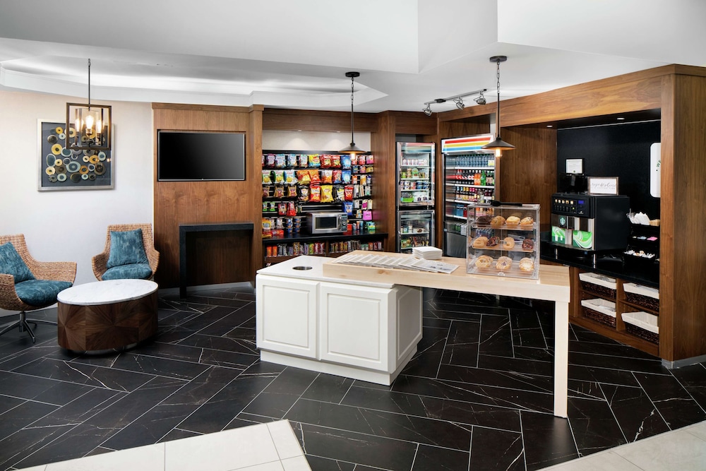 DoubleTree by Hilton Nashua - photo 34