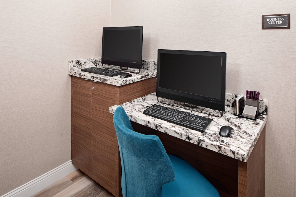 Residence Inn by Marriott Tysons - photo 26