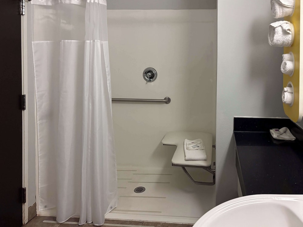 Motel 6 Weslaco TX - photo 13