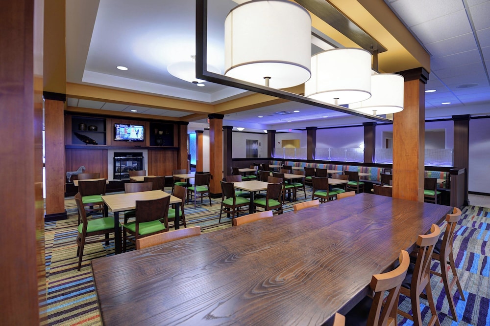 Fairfield Inn & Suites by Marriott Wausau - photo 20
