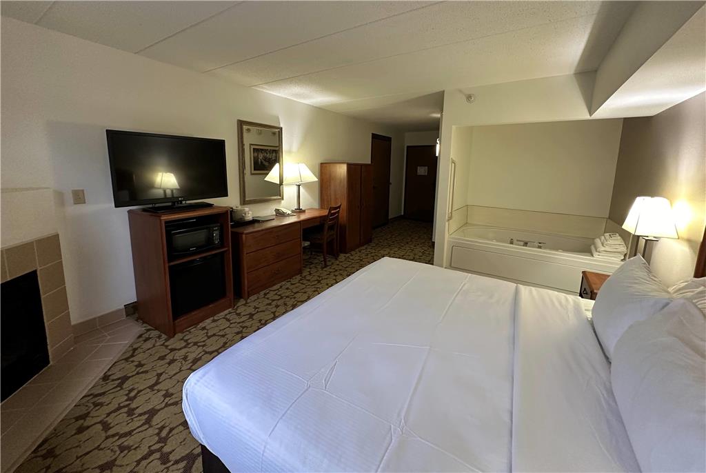 AmericInn by Wyndham Appleton North Little Chute - photo 16