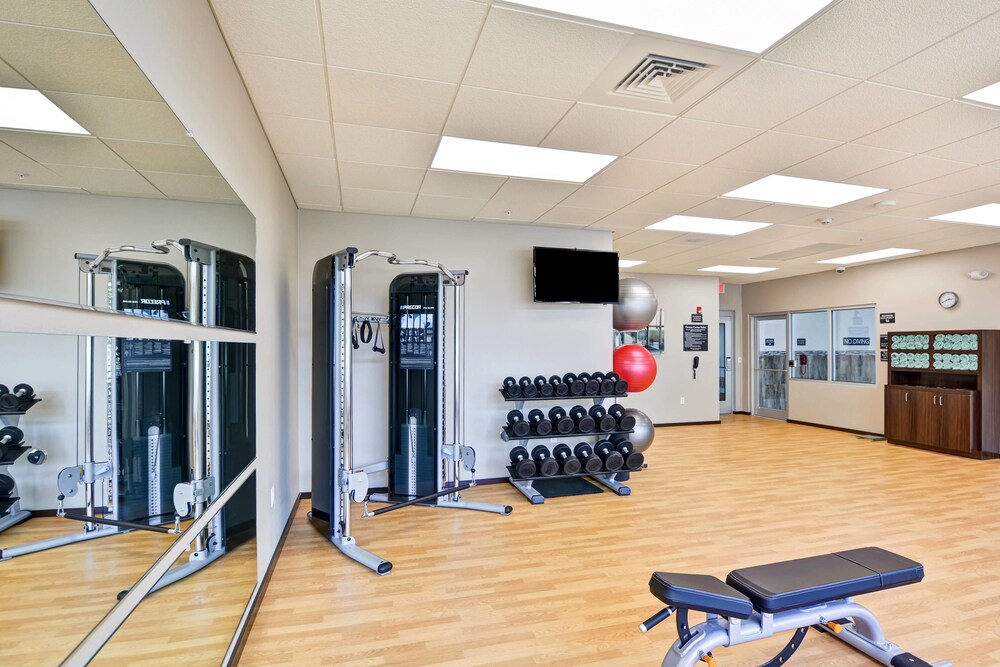 Courtyard by Marriott Long Island Islip Courthouse Complex - photo 14