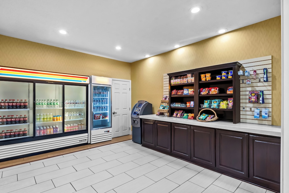 Quality Inn & Suites San Antonio Airport Stone Oak - photo 27