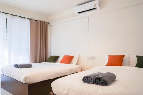 Cozy Townhouse near Thapae Gate. Walk to Old City — 4-Star Luxury Hotel in Chiang Mai, Thailand