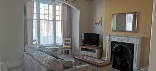 27 Princess Royal 1st Floor 3 bed apartment — 4-Star Luxury Hotel in Scarborough, United Kingdom