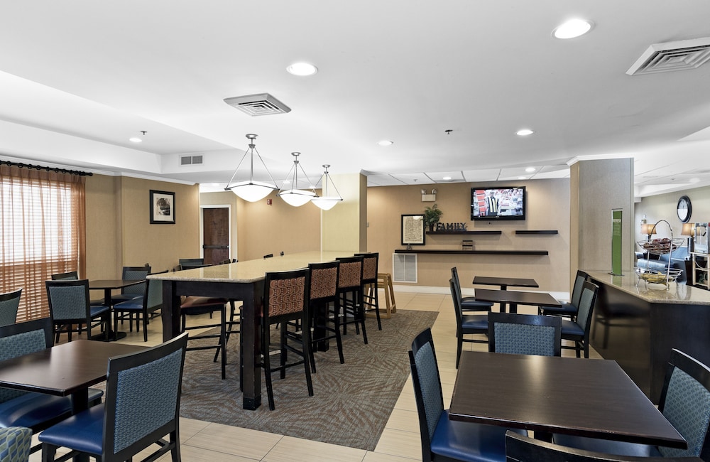 Hampton Inn Asheboro - photo 35