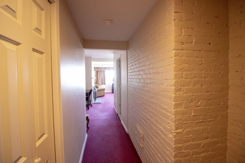 The Lucerne Inn - photo 31