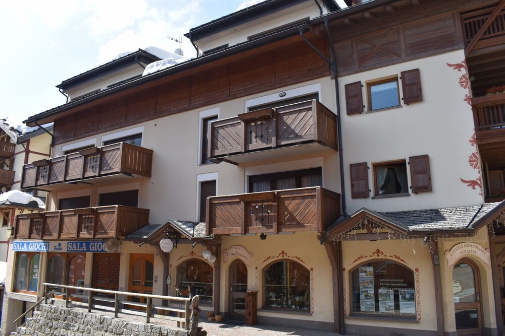 Meneghini Bilocale Centrale in Pinzolo, Italy